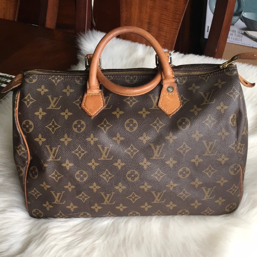 Vintage Louis Vuitton Speedy Monogram 35